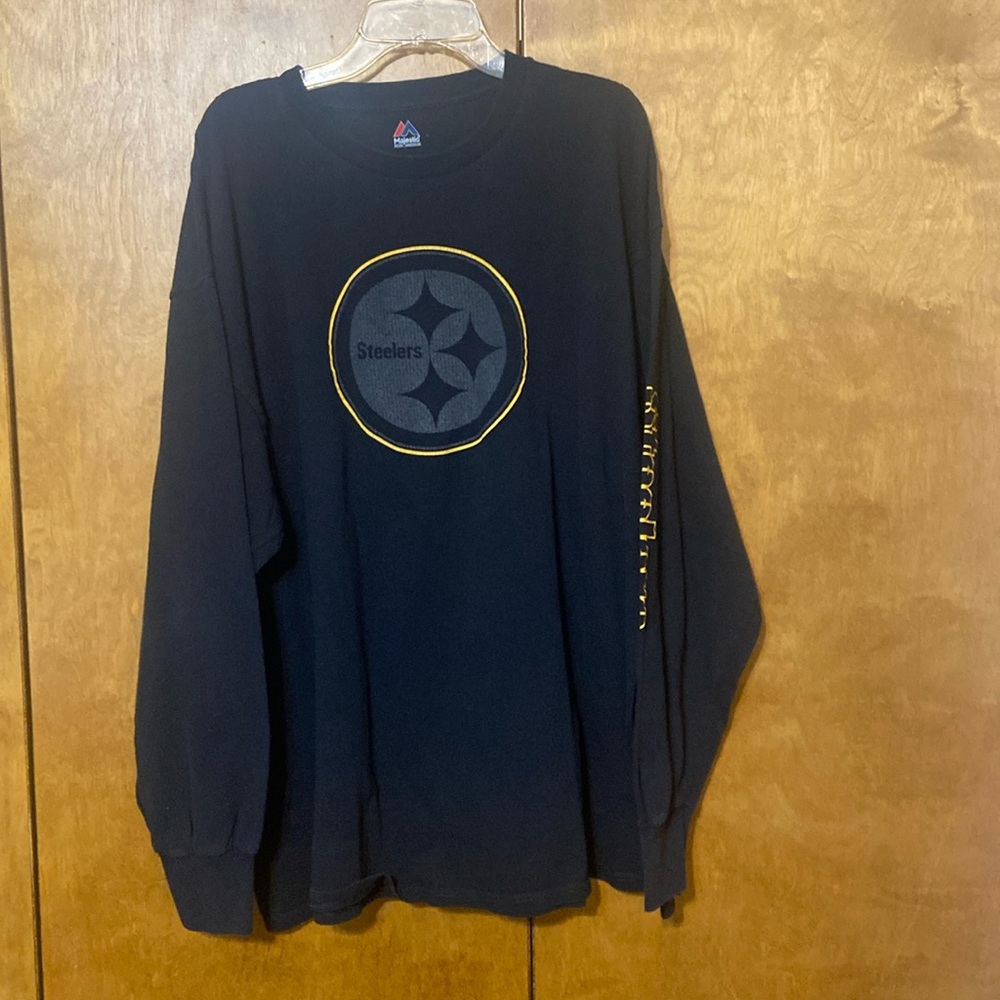 Pittsburgh Steelers long sleeve T-shirt. XXL